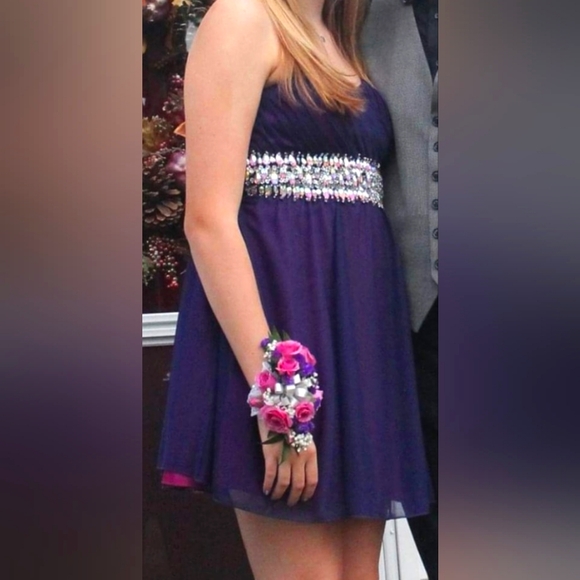 Sz 9 Strapless Mini Dress - Picture 1 of 8